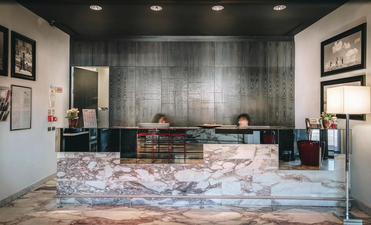 Hotel Continental Кремона Экстерьер фото