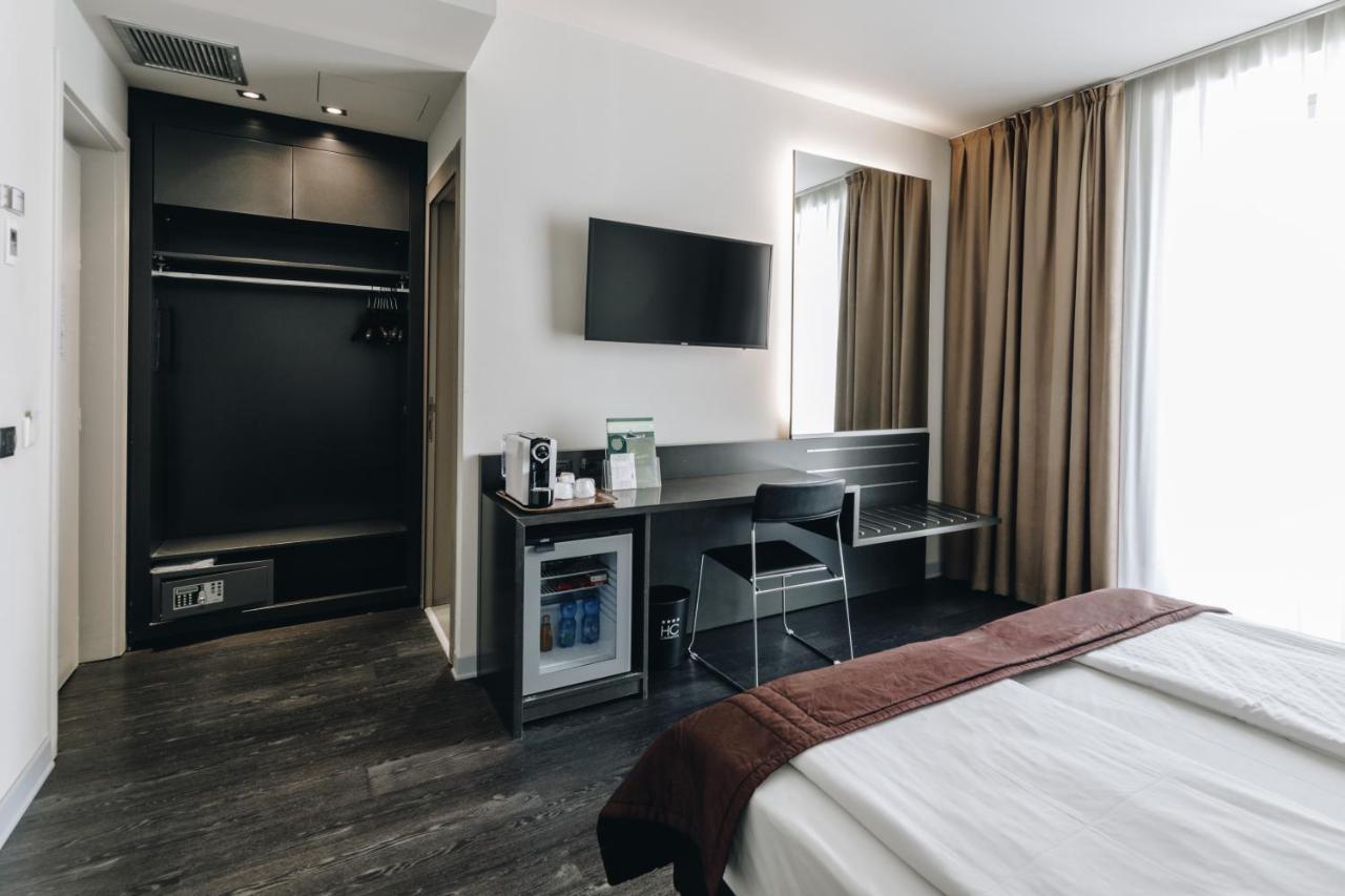 Hotel Continental Кремона Экстерьер фото