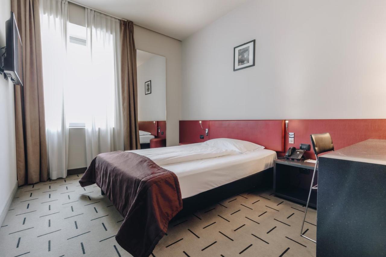 Hotel Continental Кремона Экстерьер фото
