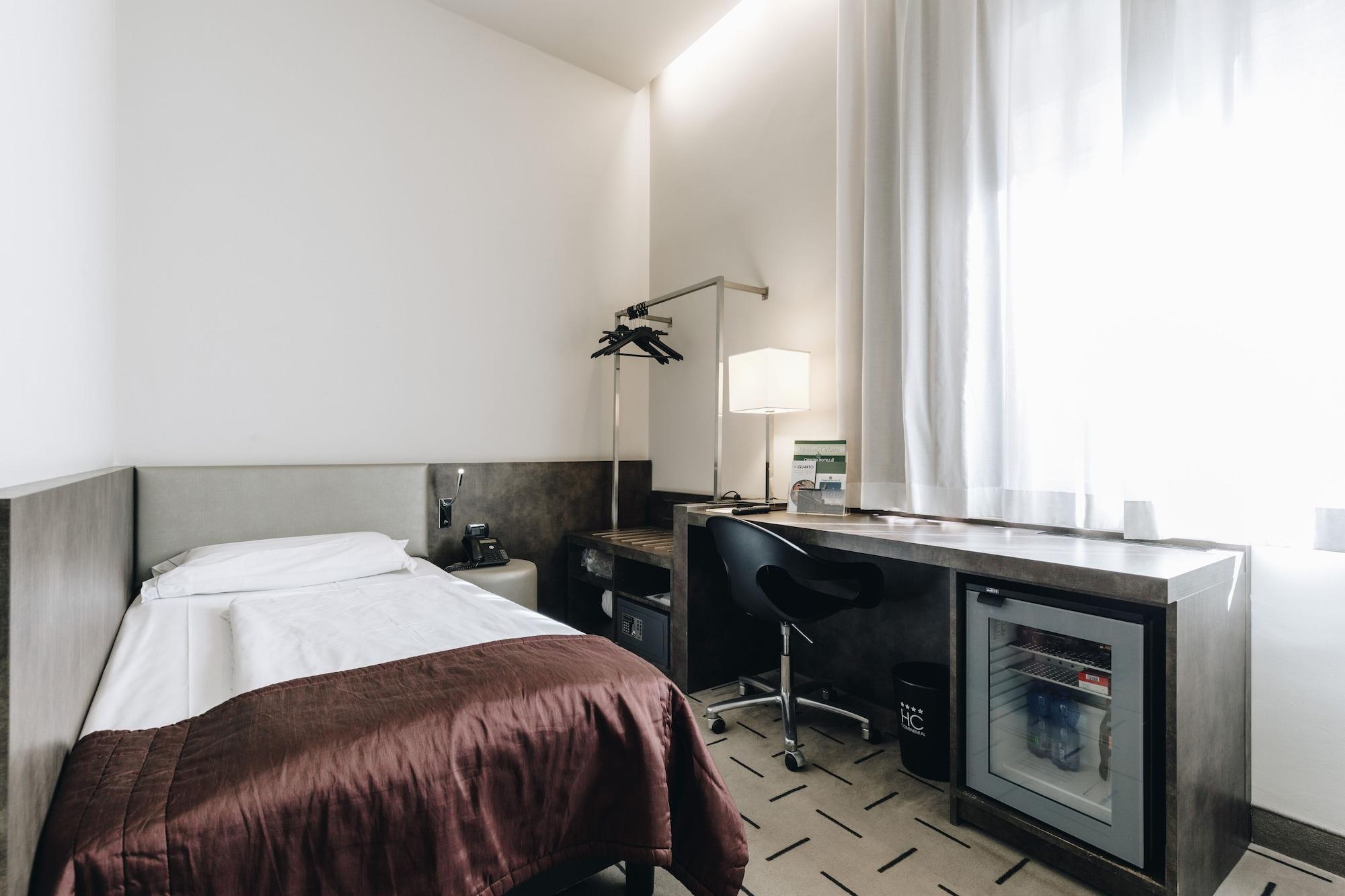 Hotel Continental Кремона Экстерьер фото