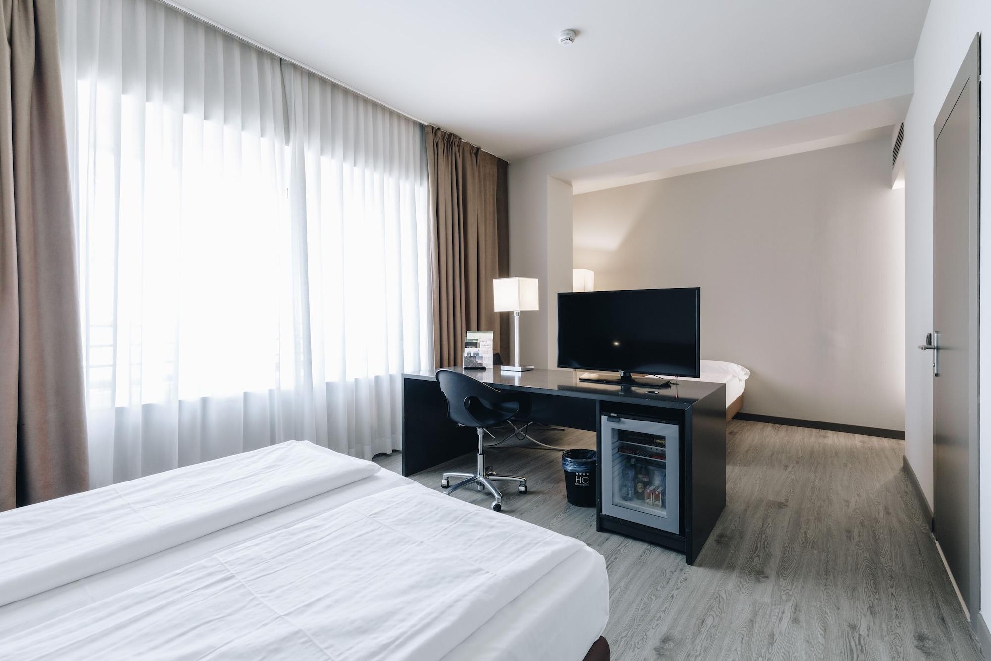 Hotel Continental Кремона Экстерьер фото