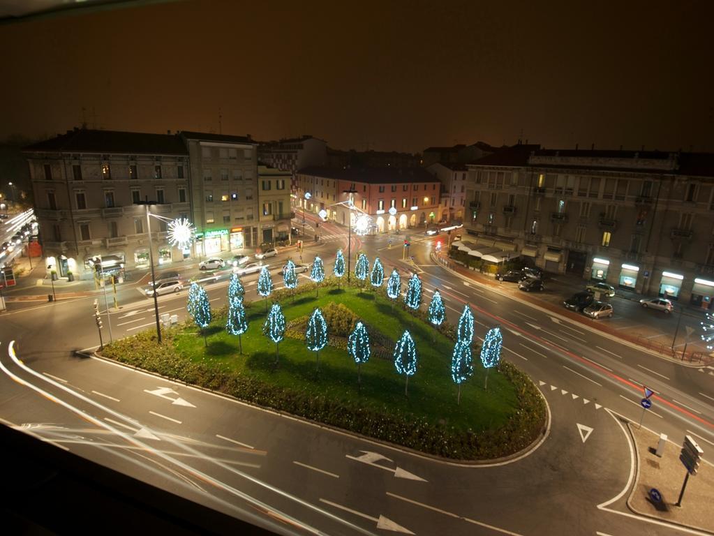 Hotel Continental Кремона Экстерьер фото